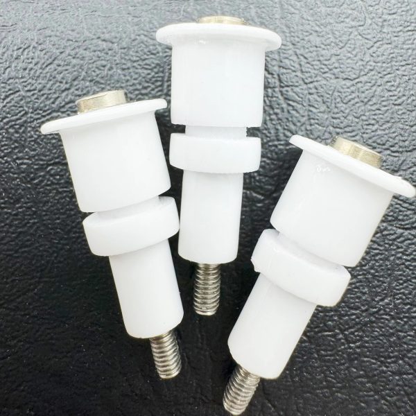 High Insulating Alumina Ceramic Screw Al2O3 Rod Shape Connecting Bolt Mental High Temperature Feature Welding Cutting Included