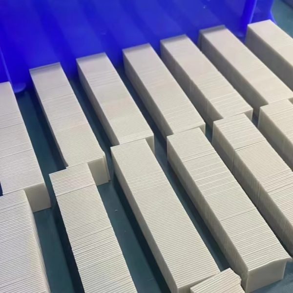 High Temperature Resistant Aluminum Nitride Ceramic Substrate Sheet Thermal Insulation Patch Welding Cutting Processing Service - Image 2