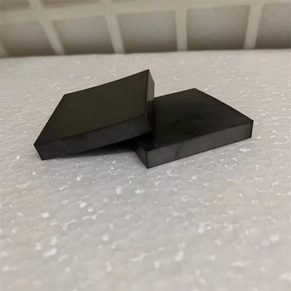 Customized High Quality Wear Resistance SSiC Ceramic Sheet Square Silicon Carbide Plates Substrate for Industrial Use - Image 3