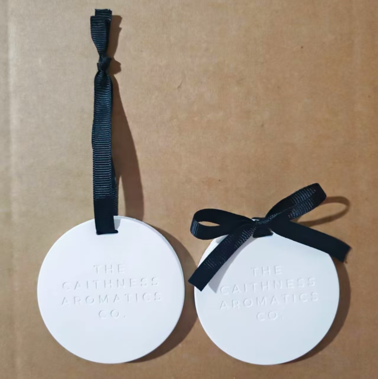 Custom Stylish Porous Ceramic Plate Fragrance Essential Oil Diffuser Stone Gypsum Air Freshener Gupsum Tablets with Ribbon - Image 2