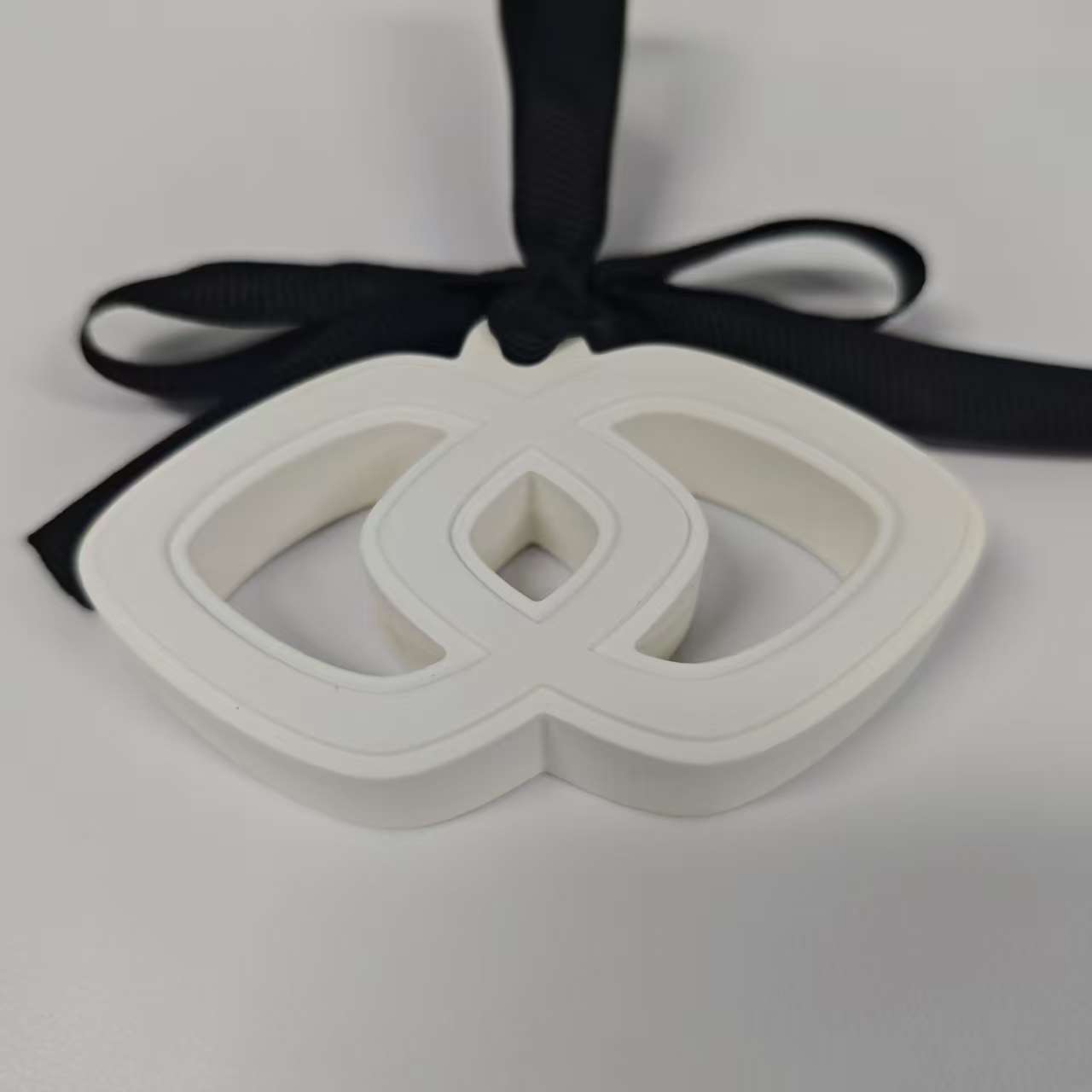 Customizable Washable Porous Ceramic Aroma Stone Gypsum Tablet Long-Lasting Hollow Diffuser - Image 8