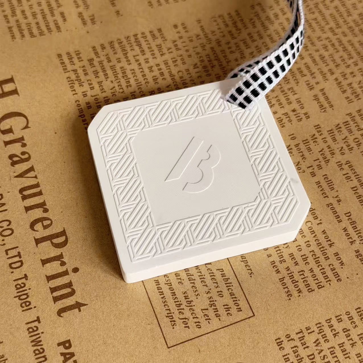 Custom Logo Hanging Aromatic Ceramic Gypsum Stone Aromatherapy Diffuser Essential Oil Car Air Freshener Pendant - Image 12