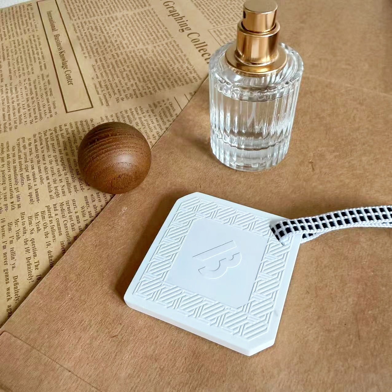 Custom Logo Hanging Aromatic Ceramic Gypsum Stone Aromatherapy Diffuser Essential Oil Car Air Freshener Pendant - Image 4