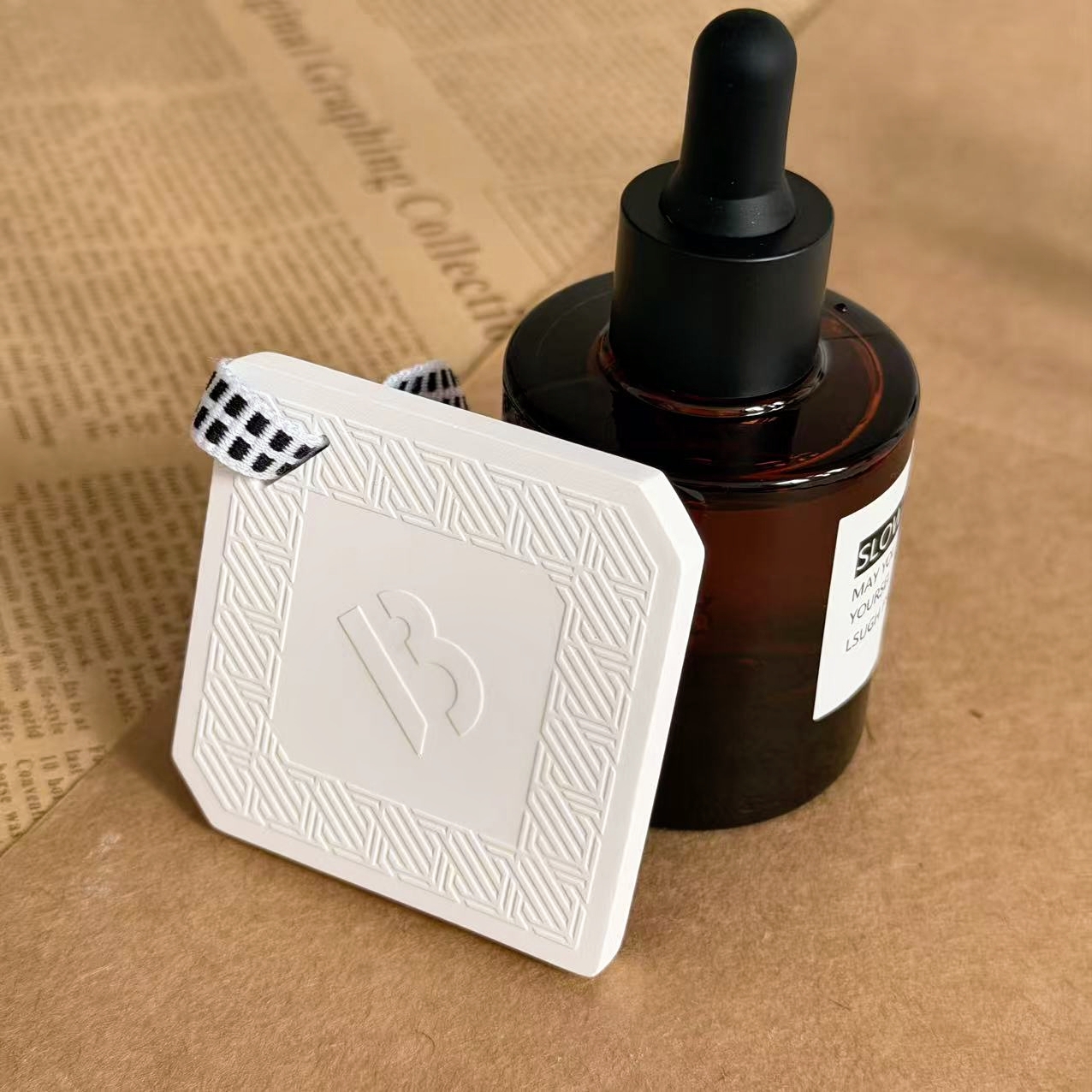 Custom Logo Hanging Aromatic Ceramic Gypsum Stone Aromatherapy Diffuser Essential Oil Car Air Freshener Pendant - Image 7