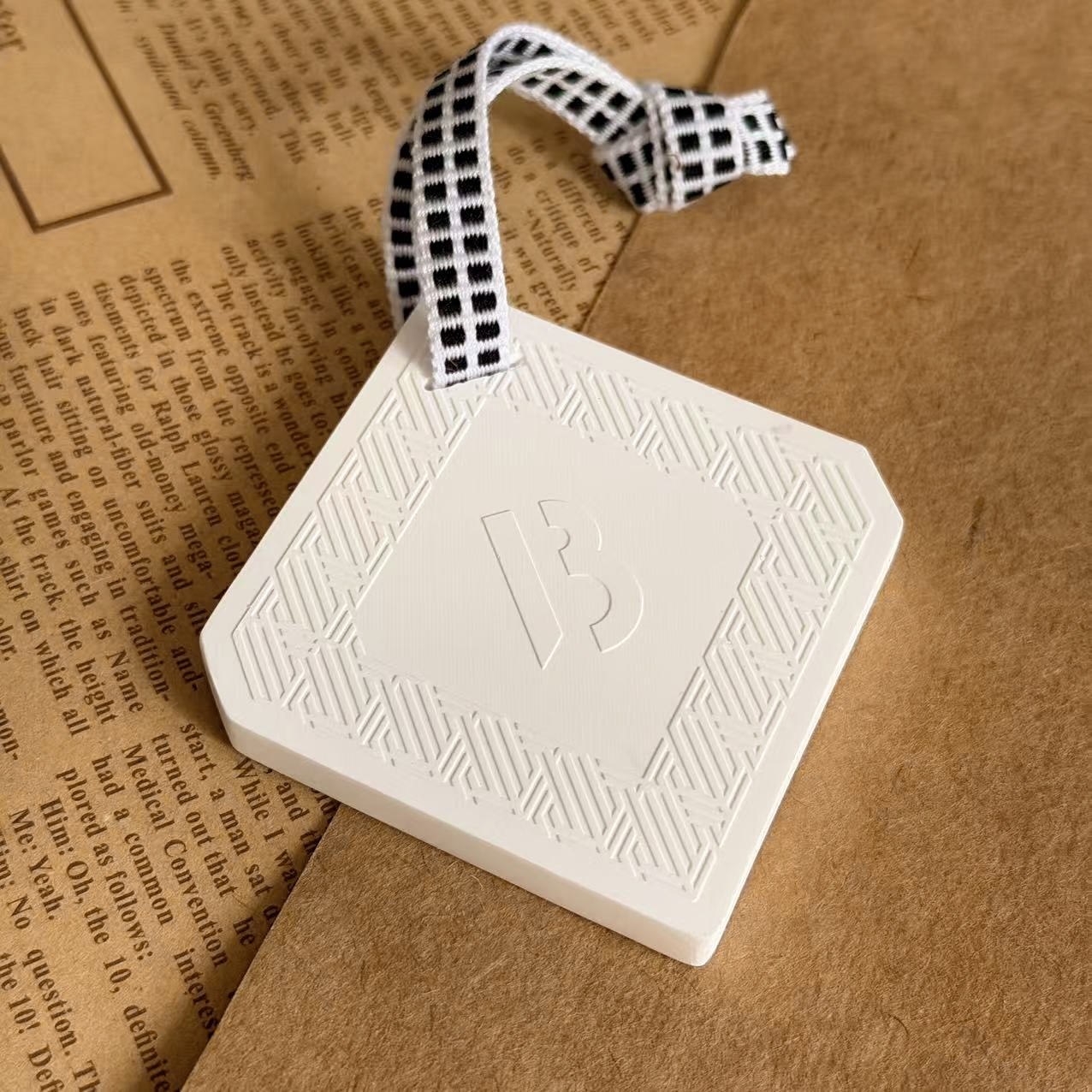 Custom Logo Hanging Aromatic Ceramic Gypsum Stone Aromatherapy Diffuser Essential Oil Car Air Freshener Pendant - Image 9