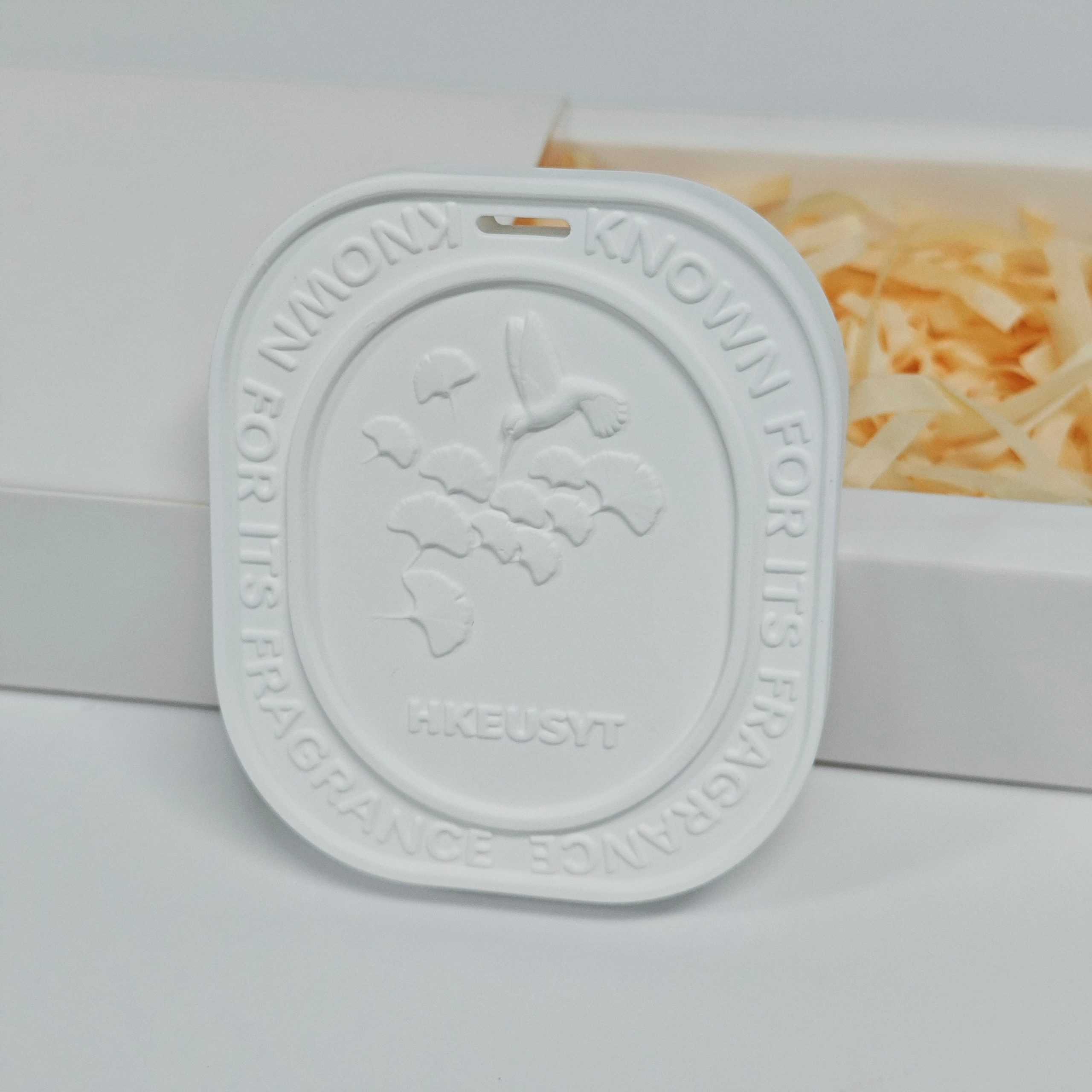 Customizable Ceramic Plates Gypsum Eco-friendly Aromatherapy Essential Oil Room Wardrobe Fragrance Clothing Fragrance Pendant - Image 9