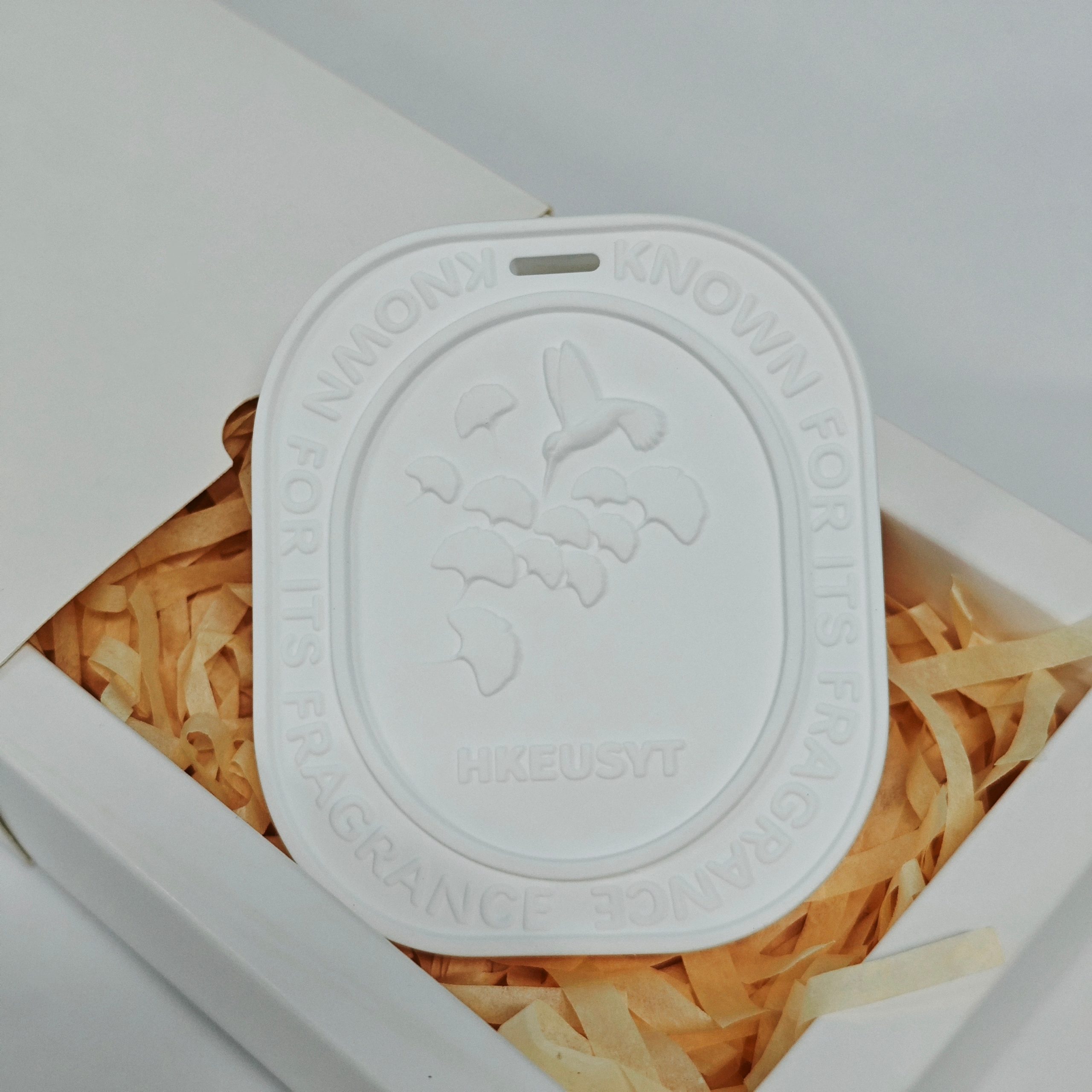 Customizable Ceramic Plates Gypsum Eco-friendly Aromatherapy Essential Oil Room Wardrobe Fragrance Clothing Fragrance Pendant - Image 10