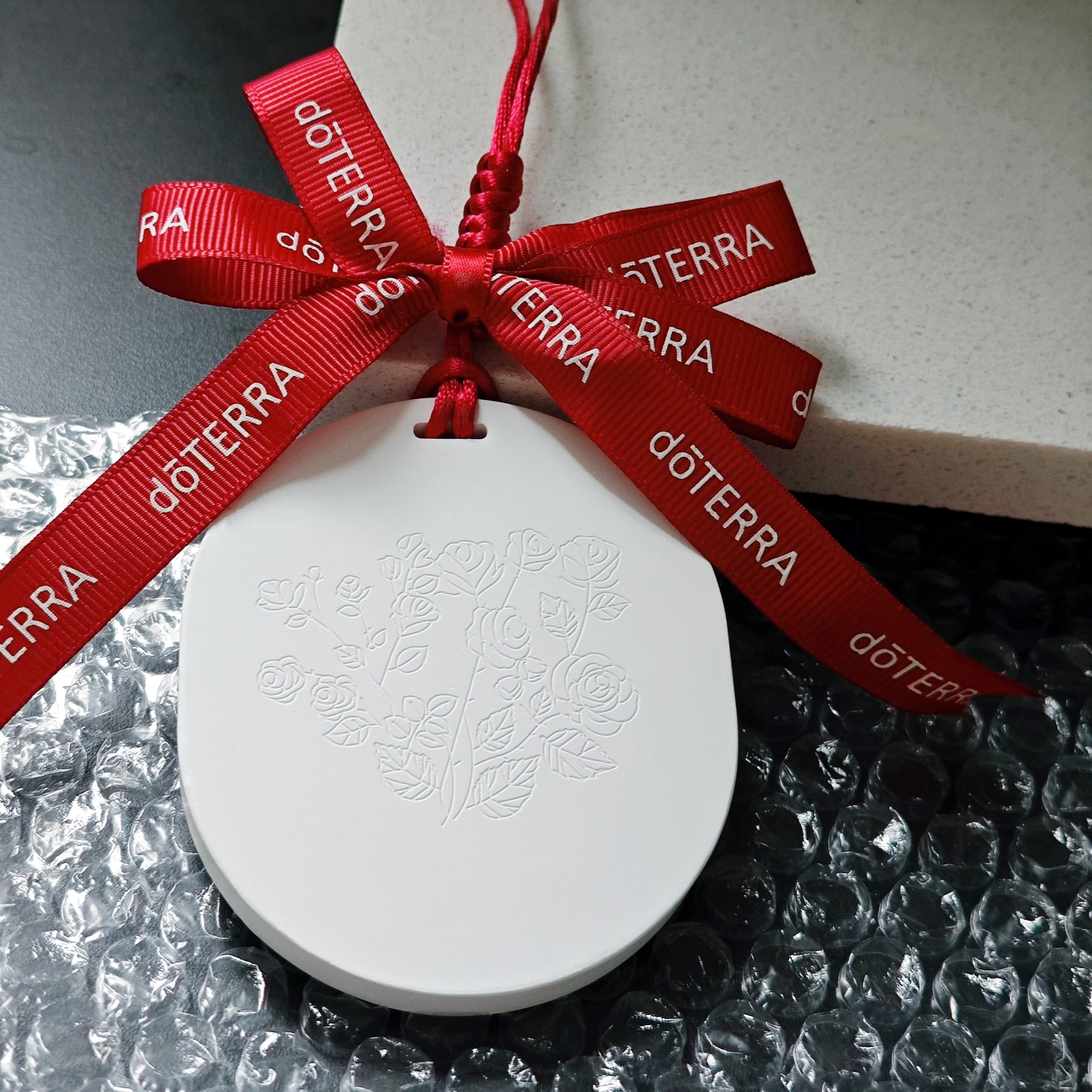 Custom Wedding Gift Ceramic Floral Car Air Freshener Diffuser Hanging Fragrance Pendant for Home, Auto, Wardrobe - Image 5