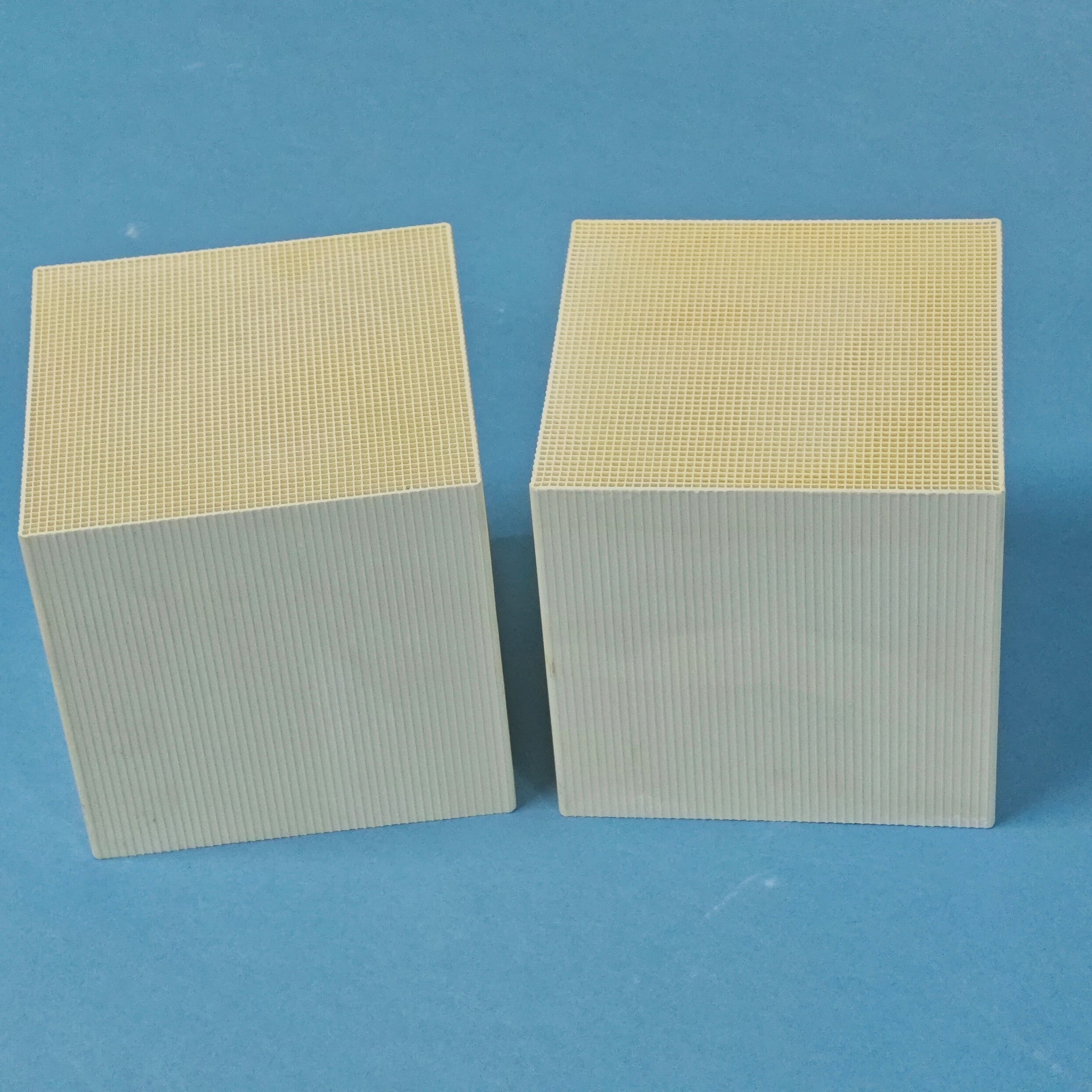 Industrial Alumina Ceramic Square Honeycomb Regenerator for Petrochemical NOx Abatement and High-Temperature Heat Recovery - Image 6